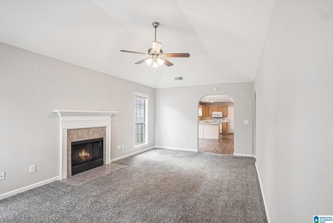 Photo - 139 Flagstone Ln