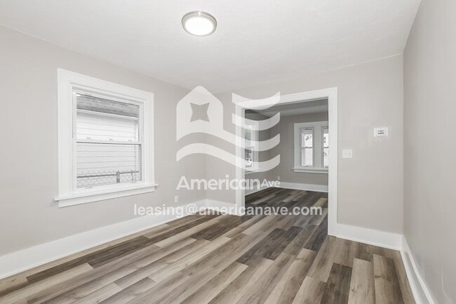 Photo - 1001 W 20th St