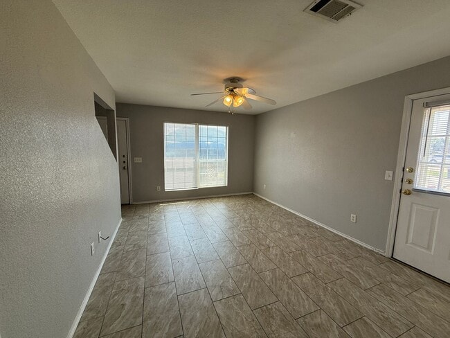 Photo - 4001 Doraine Ct Unidad A