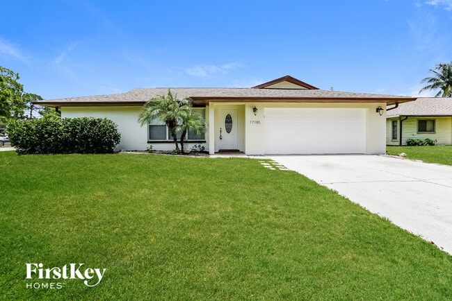 Building Photo - 17185 Phlox Dr Rental