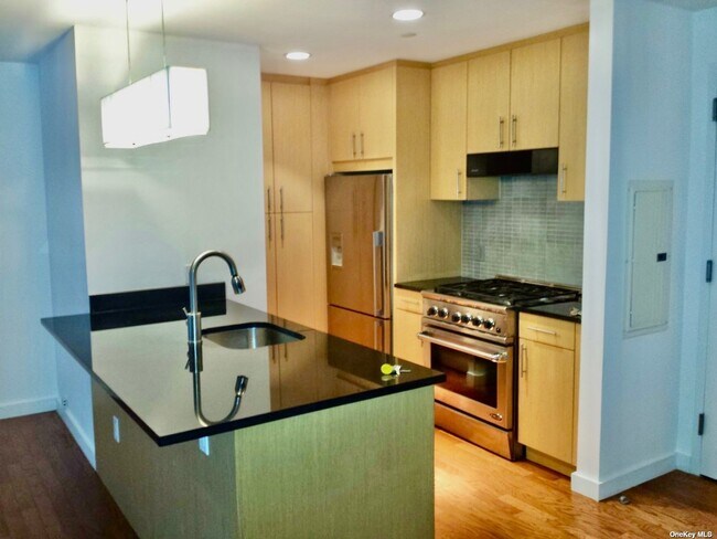 Photo - 4815 11th St