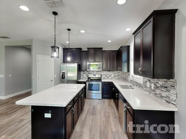 Photo - 1842 Castleton Dr