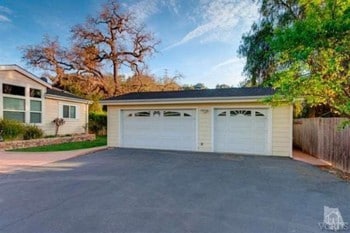 Photo - 420 S Montgomery St