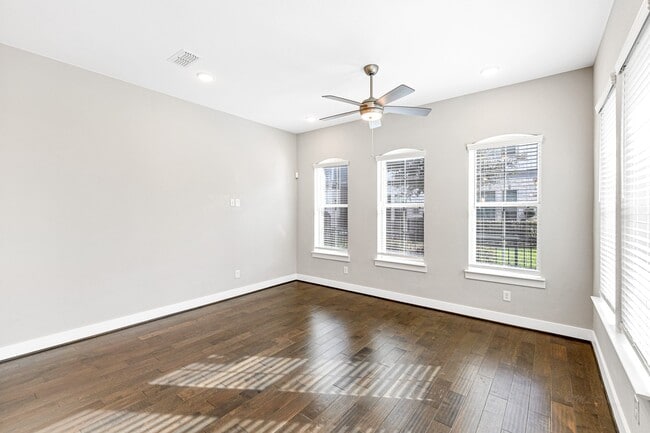 Photo - 12562 Holly Blue Ln