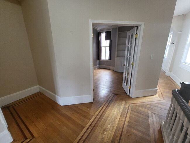 Photo - 2619 St Paul St Unit 2