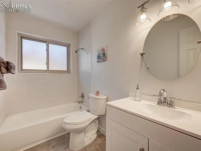 Photo - 2218 Carmel Dr