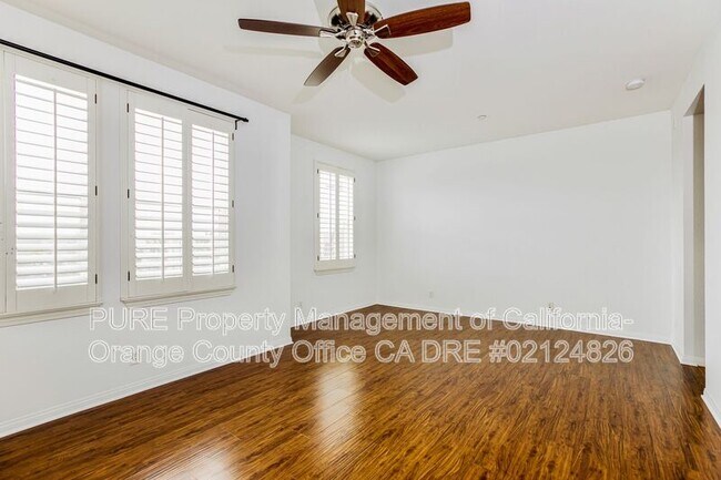 Photo - 6 Midtown Dr