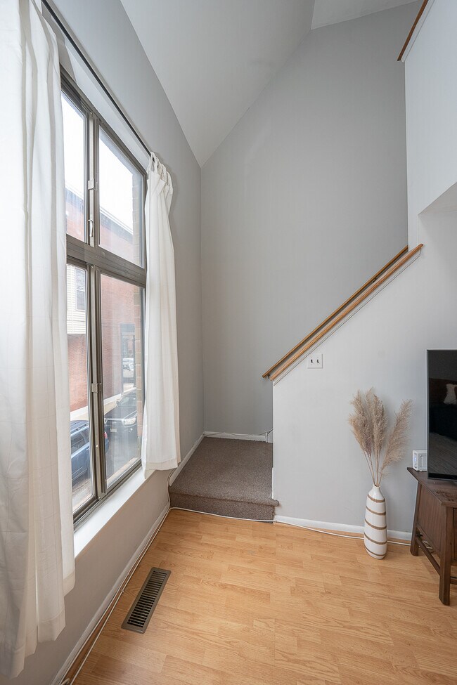 Photo - 765 N Ringgold St Unit B