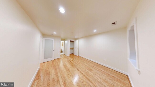 1462 Harvard St NW Unit 1
