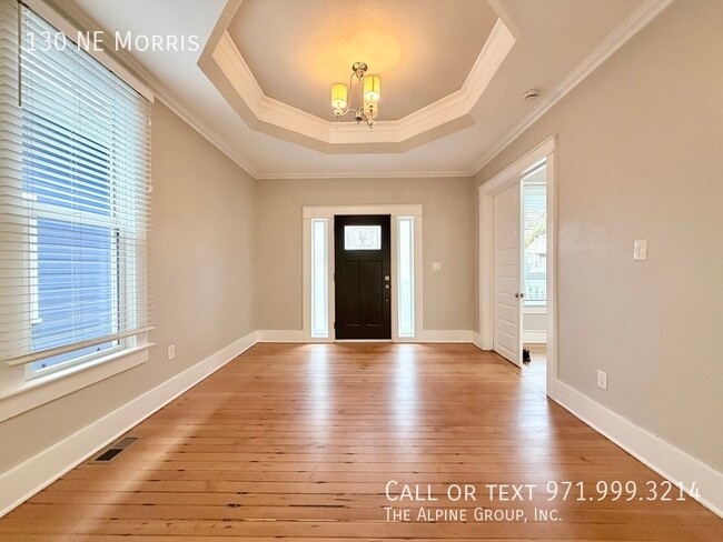 Photo - 130 NE Morris-