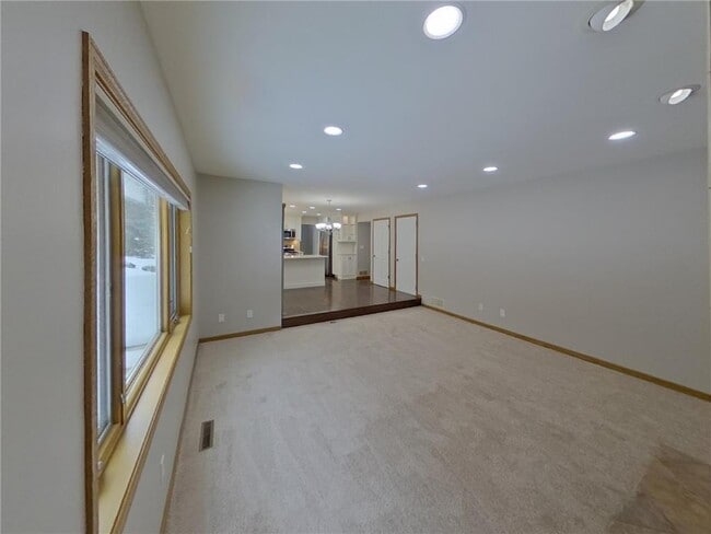 Photo - 2303 Leyland Cir