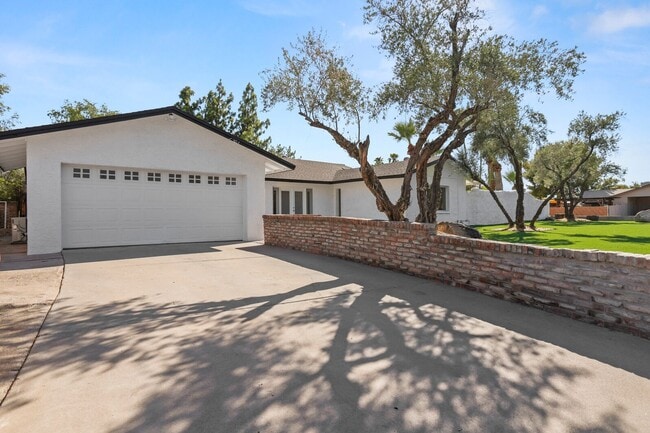 Photo - Prime ASU Location 5BR Home with Pool & Garage