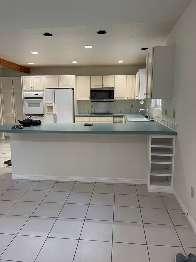 Photo - COMING SOON! Large Beautiful 4 Bedroom, 4 Bathroom House!!