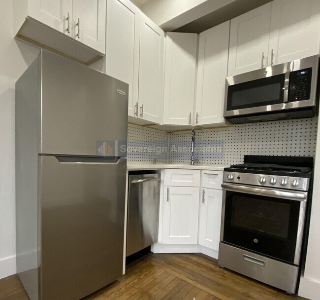 Photo - 45 Tiemann Pl Unit 6D