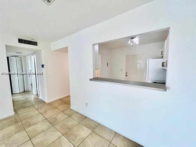 Photo - 15221 NE 6th Ave Unidad A301 Rental