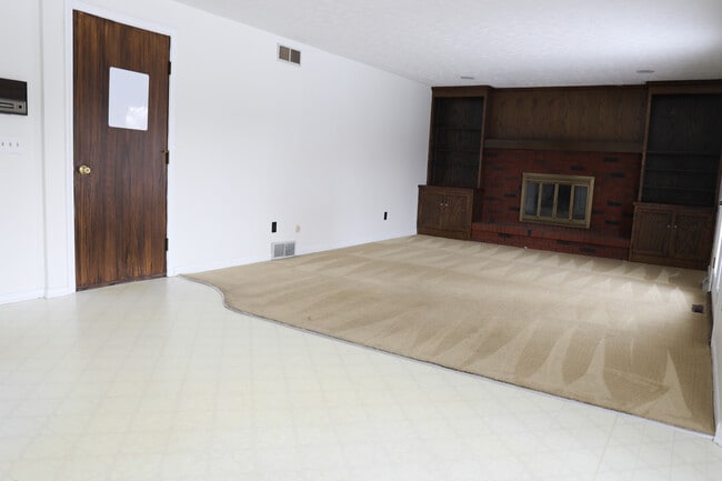 Building Photo - 5409 Johnnycake Rdg NE Rental