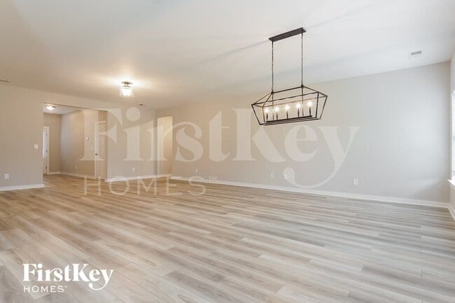 48 Crossroads Cir