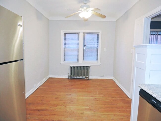 Photo - Lee-Yorkshire Apartments
