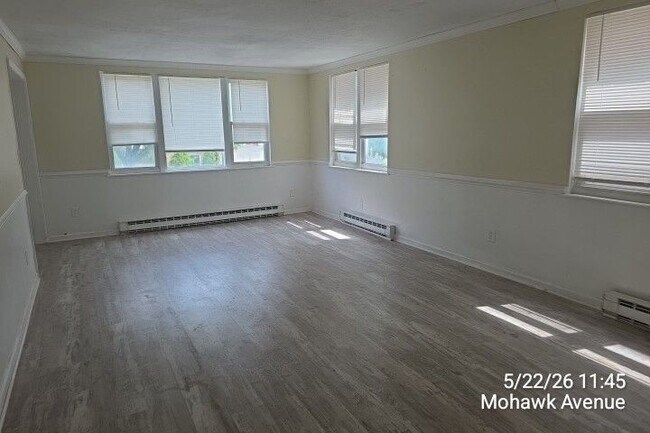 Photo - 131 Mohawk Ave