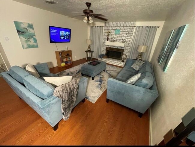 Photo - 1323 River Rock Dr