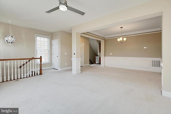 Photo - 6913 Stanwick Square
