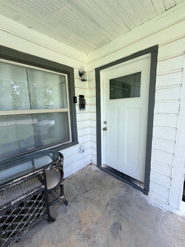 Photo - 1604 NW Floyd Ave