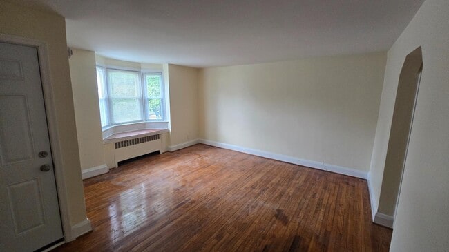 Photo - 6148 Parkway Dr