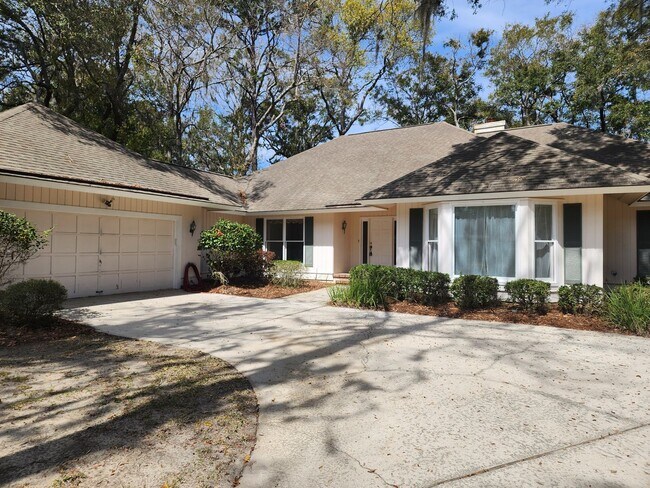 Photo - **AVAILABLE IN JUNE ** Landings Executive 3 Bedroom home