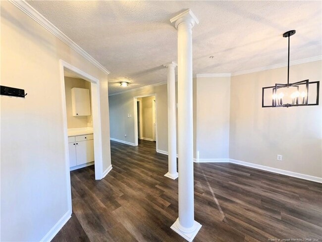 Photo - 302 Bubble Creek Ct