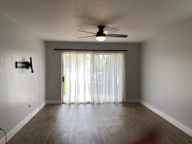 Building Photo - 1801 Island Club Dr Unit 5-73 Rental
