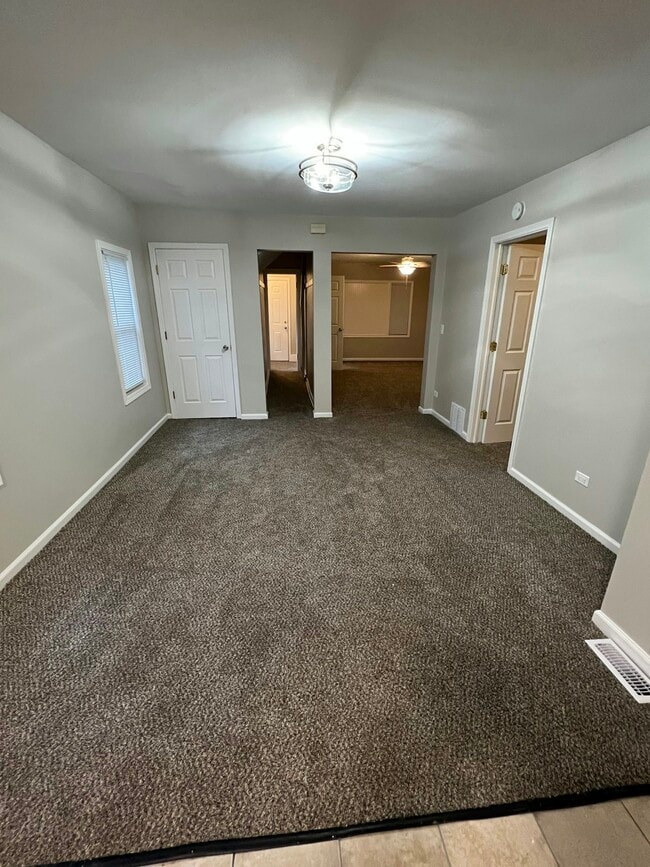 Photo - 918 Logan St SE