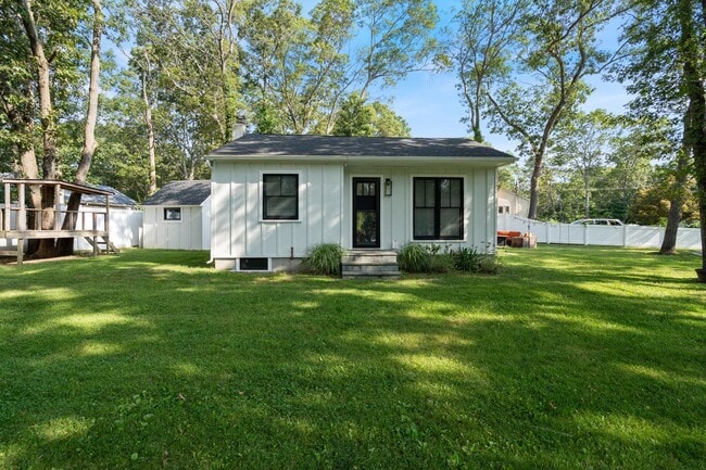 Building Photo - 64 Corchaug Trail Rental