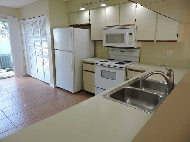 Photo - 6239 Riverwalk Ln