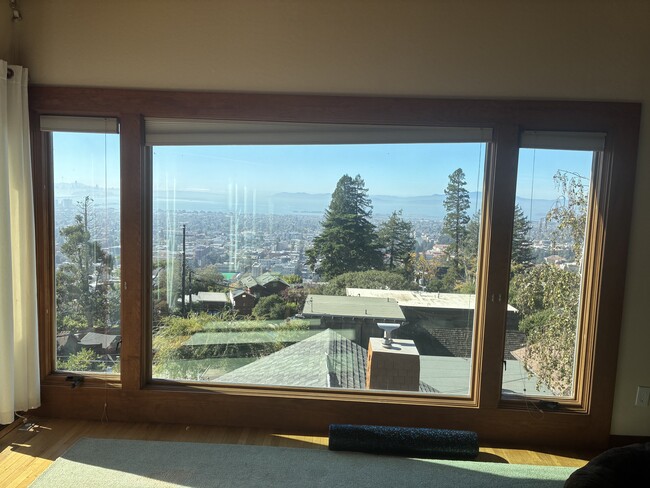 Building Photo - 365 Panoramic Way Unit 365