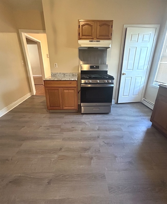 Photo - 134 Lenox Ave Unit 2nd Floor