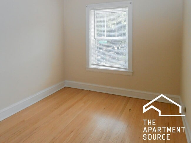 Photo - 2202 W Foster Ave Unidad 2