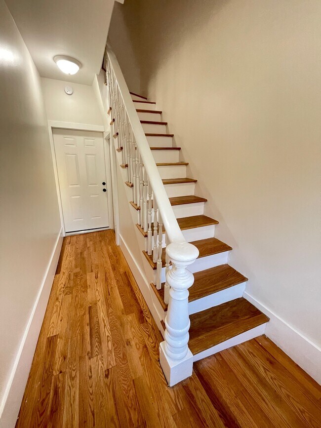 Photo - 111 Johnston St Unit 2