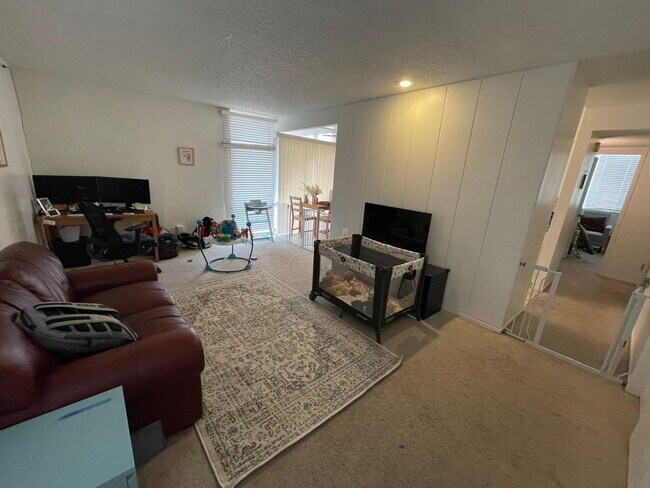 Photo - Spacious Ground Level 2 Bedroom 1 Bath Unit 1