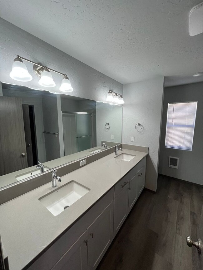 Photo - 1312-1314 E Farwell Unit 1314 E Farwell