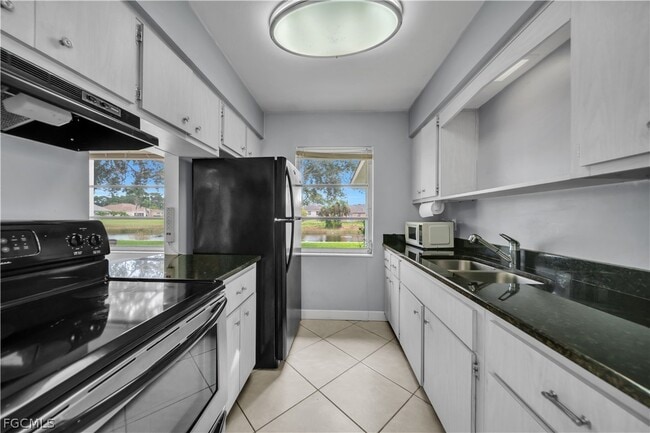 Photo - 730 Joel Blvd