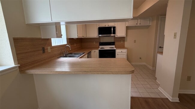 Photo - 11614 Inga Ln