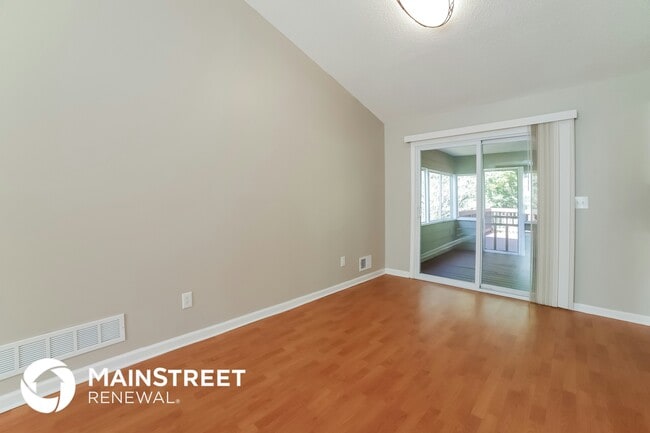 Photo - 1590 Glynn Ct