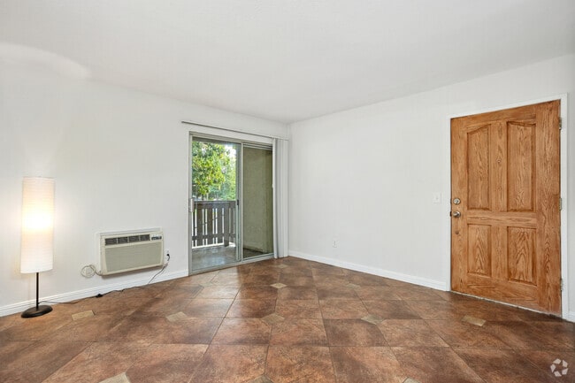 Building Photo - 830 W Lincoln Ave Rental