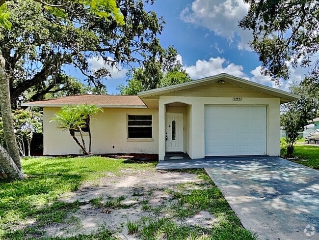 Building Photo - 39643 Meadowood Loop Rental