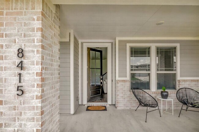 Photo - 8415 Laughlin Ln