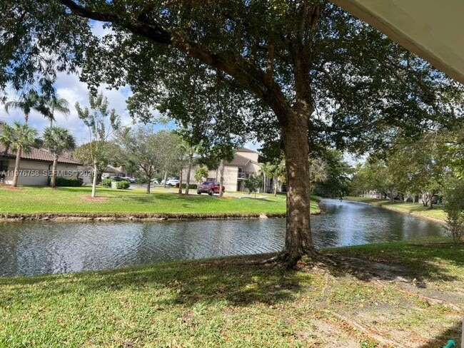 Building Photo - 9878 Nob Hill Ln Unit 9878