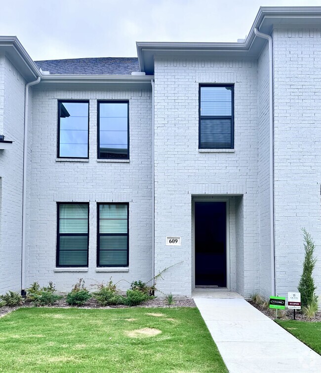 Building Photo - 609 Friendswood Dr Rental