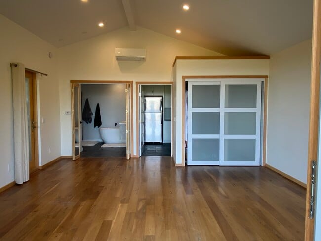 Photo - 7605 Atkinson Rd