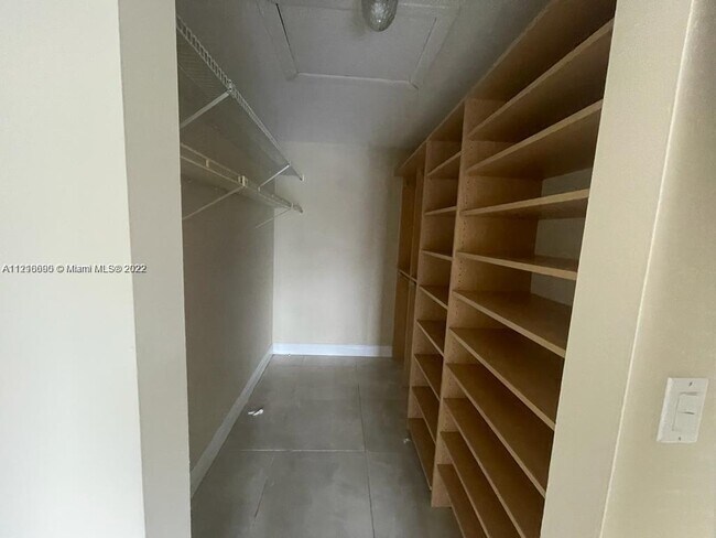 Photo - 2800 S University Dr