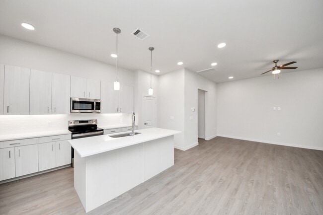 Photo - 22019 Ferguson Mdw Ln